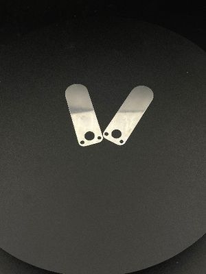 Personalize as peças de carimbo de aço inoxidável de acordo com desenhos e placa da válvula das amostras