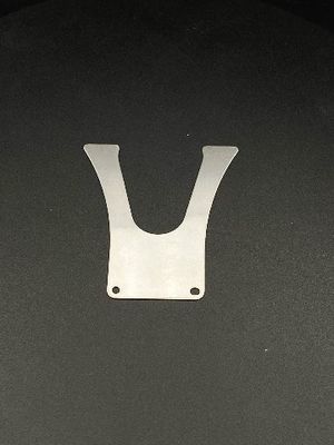 Processando a placa de carimbo de aço inoxidável personalizada da válvula do serviço das peças
