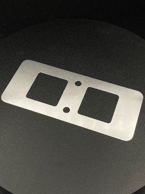 Peças de estampagem automotiva personalizadas Tolerância 0,01 mm Padrão BS
